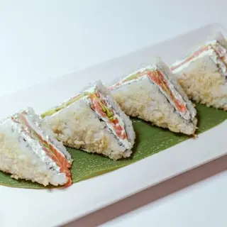 Salmon sandwich