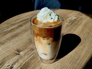 Карамельний афогато