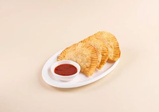 Чебуреки с курочкой и сыром (150 гр.)