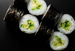 42. Hosomaki De Aguacate (8 Pzs.)