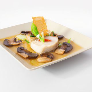 Merluza Con Bambú Y Setas