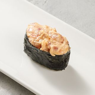 Гункан з тунцем (50г)