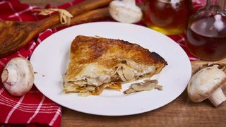Burek sa šampinjonima