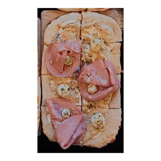 PINSA MORTADELLA SI FISTIC
