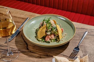 ტრადიციული ქართული სალათი ნიგვზით