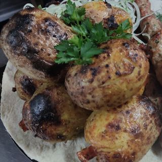 Картопля на мангалі.(1 шт)