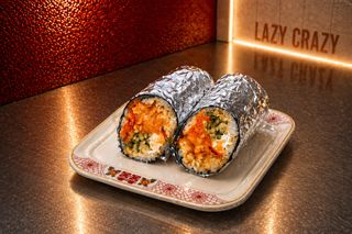 Sushi shawarma Philadelphia cu somon tar tar