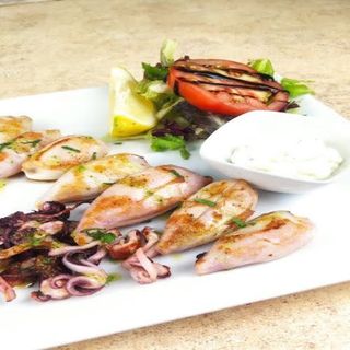 Chipirones a la plancha con ali_oli