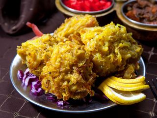 CHIFTELUTE DE CEAPA( Onion Bhaji)