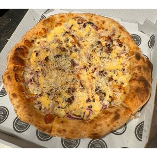 Pizza especial carbonara (30 cm.)