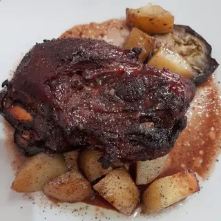 Galta De Cerdo Rustida Al Oporto