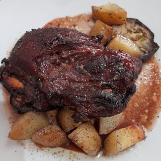 Galta De Cerdo Rustida Al Oporto