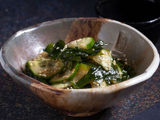 Wakame z ogórkiem