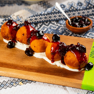 Papanași cu dulceata de visine