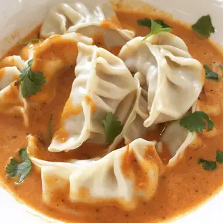 Jhol momo pork 