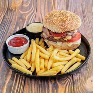 Hot rod burger + pomfrit 200g