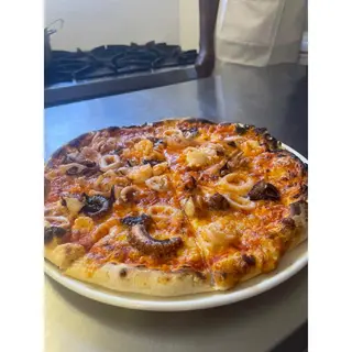 Seafood pizza with Free Gelato Scoop