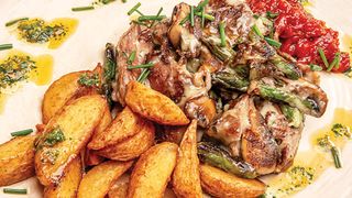 Бавно печено телешко с гъби и аспержи (400г)