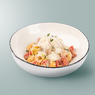 პასტა კრევეტით და კრემ სოუსით