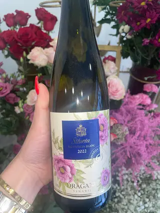 VINO SILUETE