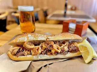 Bocadillo De Calamares