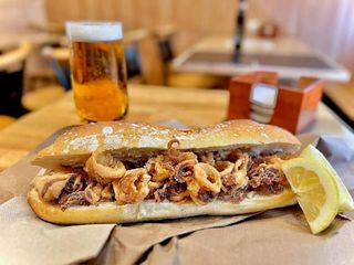 Bocadillo De Calamares