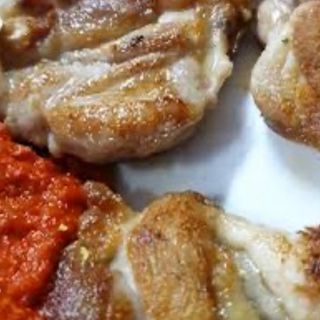 Sendvič pileći batak u domaćoj lepinji 350gr