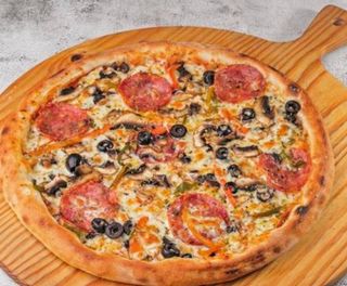 Pizza Luna Salami (31cm)