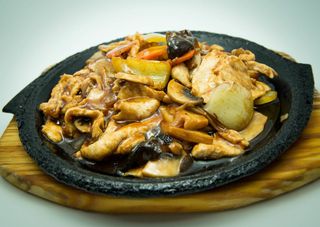 Pui la plita incinsa