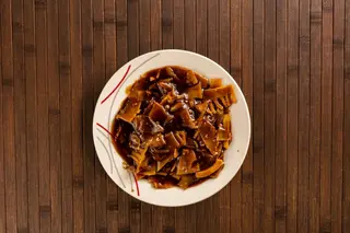 127. Ciuperci și bambus cu sos chinezesc