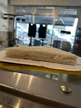 Tramezzino tonno e pomodoro