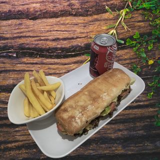 Menú Sándwich Cubano