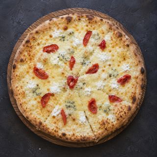 Pizza Quattro Formaggi