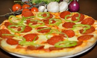 Pizza Peperoni mica Ø22cm