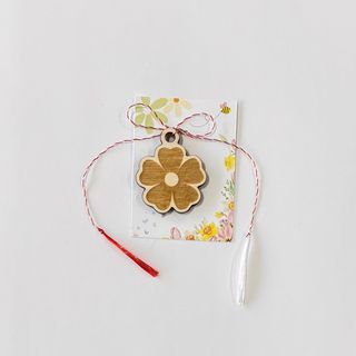 Mărțișor floare simplă – natura în prim-plan