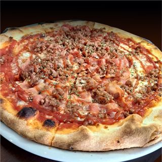 Pizza Americana (30 Cm. A 33 Cm.)
