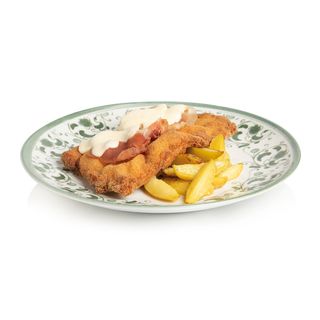 Cotoletta bolognese con patate al forno