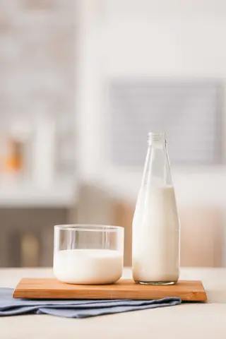 Latte bianco caldo
