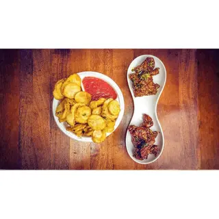 1/4 KG Bhajia+ 4 Wings