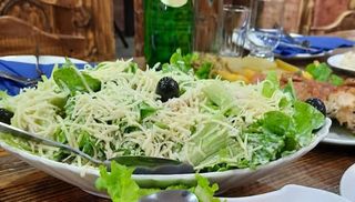 ცეზარი ბეკონით