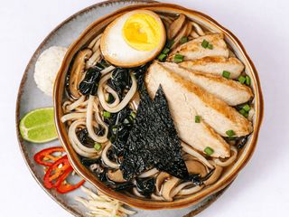 Рамен з куркою (400g)