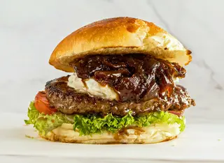 Hamburguesa Drac Y Patatas Braves