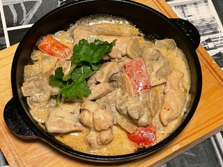 Сковорідка з курячого філе у Вершковому соусі (280г)