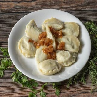 Pierogi ze szpinakiem i serem Cała porcja 9 szt