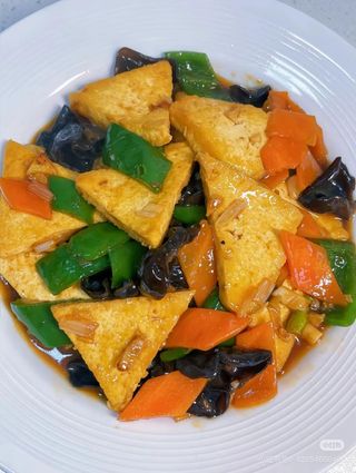 Toufu con verdure miste