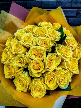 Buchet trandafiri galbeni