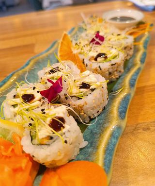 66. Uramaki Veggie Roll