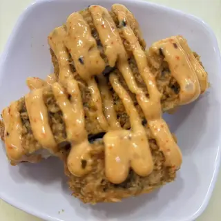 77-Crispy tempura veggi roll(8 uds.)
