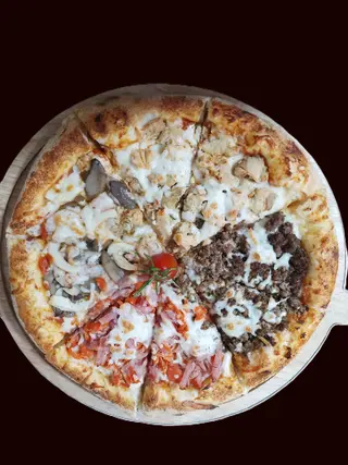 Pizza 4 Saisons