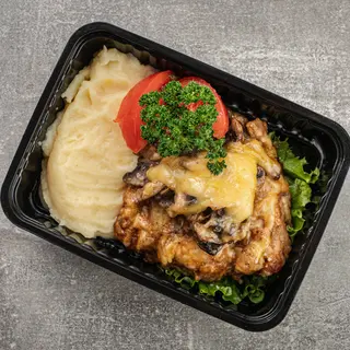 Курица отбивная с гарниром